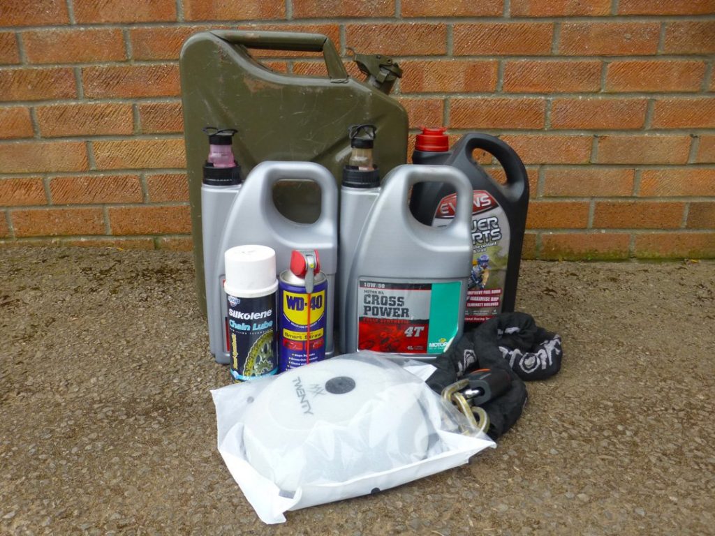 Packing the essentials for an off-road trip - a simple guide Pack 3