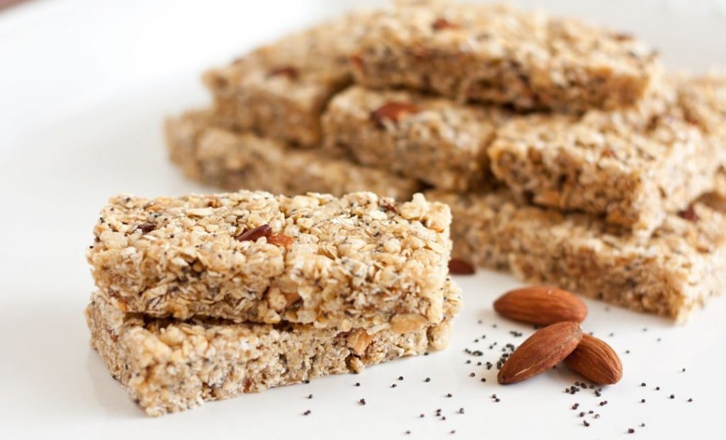 The Top 10 best snacks for your motorcycle backpack F1