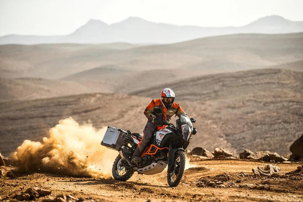 Adventure-bike-26 – So you’ve bought yourself an shiny new adventure bike and bucking the (Motorcycle Riding Techniques)