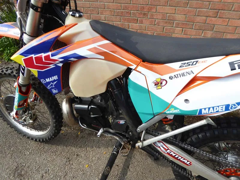 install-dirt-bike-graphics-ktm-28 – If you can’t afford the latest box-fresh metal in the showroom, fitting new...