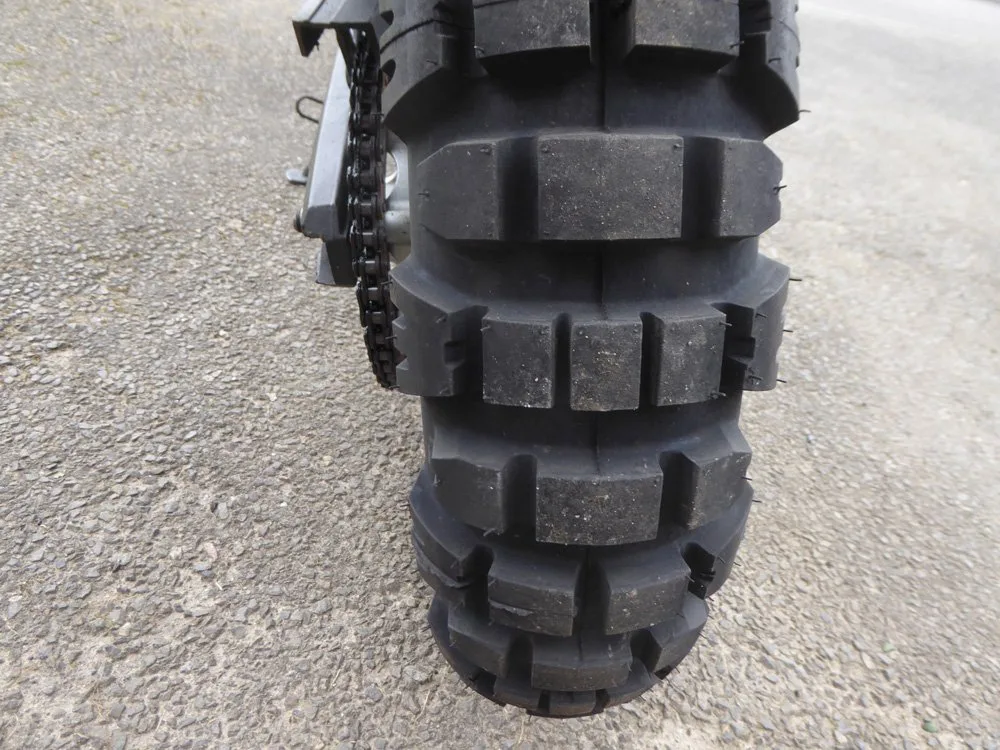 Mitas-E-09-2 – Armed with a fresh Yamaha Tenere, a set of inappropriate tyres and a (Motorcycle Product Reviews)