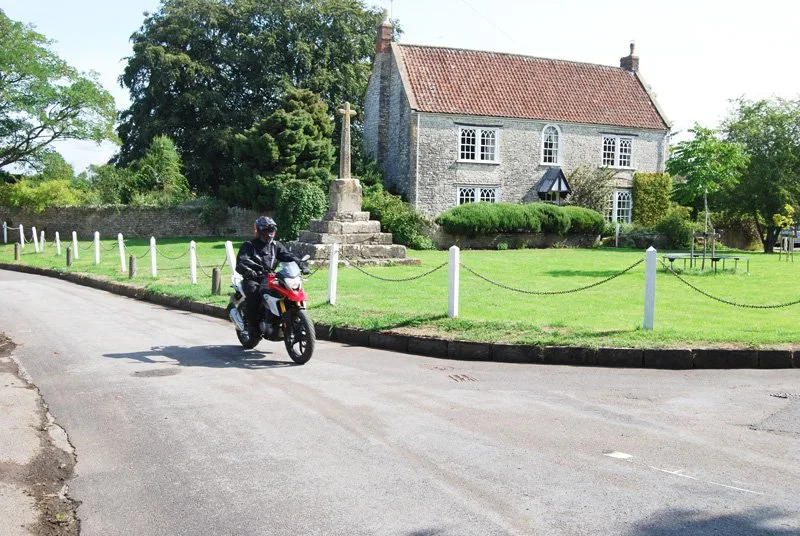 BMW310-1 – With an unasailable hold on the big bike market, it was inevitable (Motorcycle Reviews)
