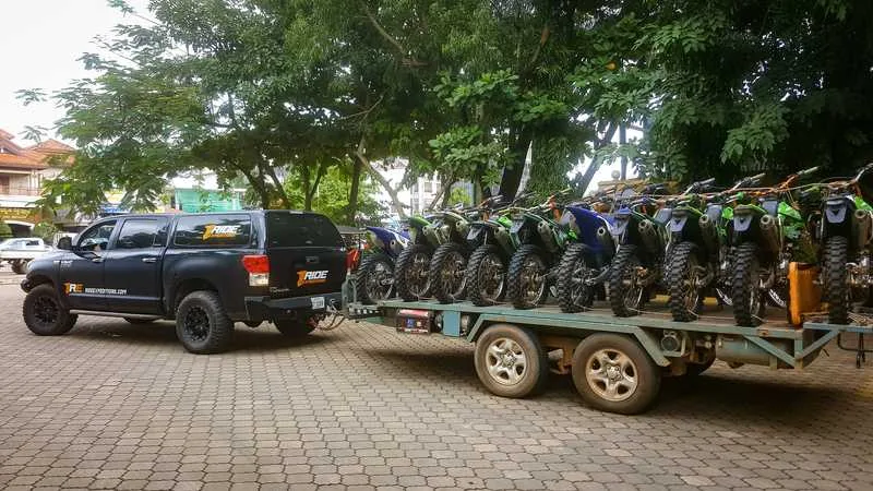 Cambodian motorbike tour support