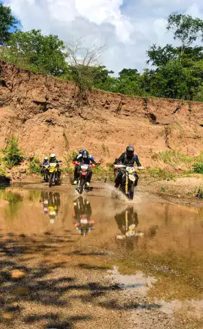 Ride expeditions - motorcycle Tour - Ride along dried out riverbeds