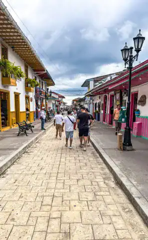 Ride expeditions - motorcycle Tour - Wander the cobbled streets of colourful towns & villages