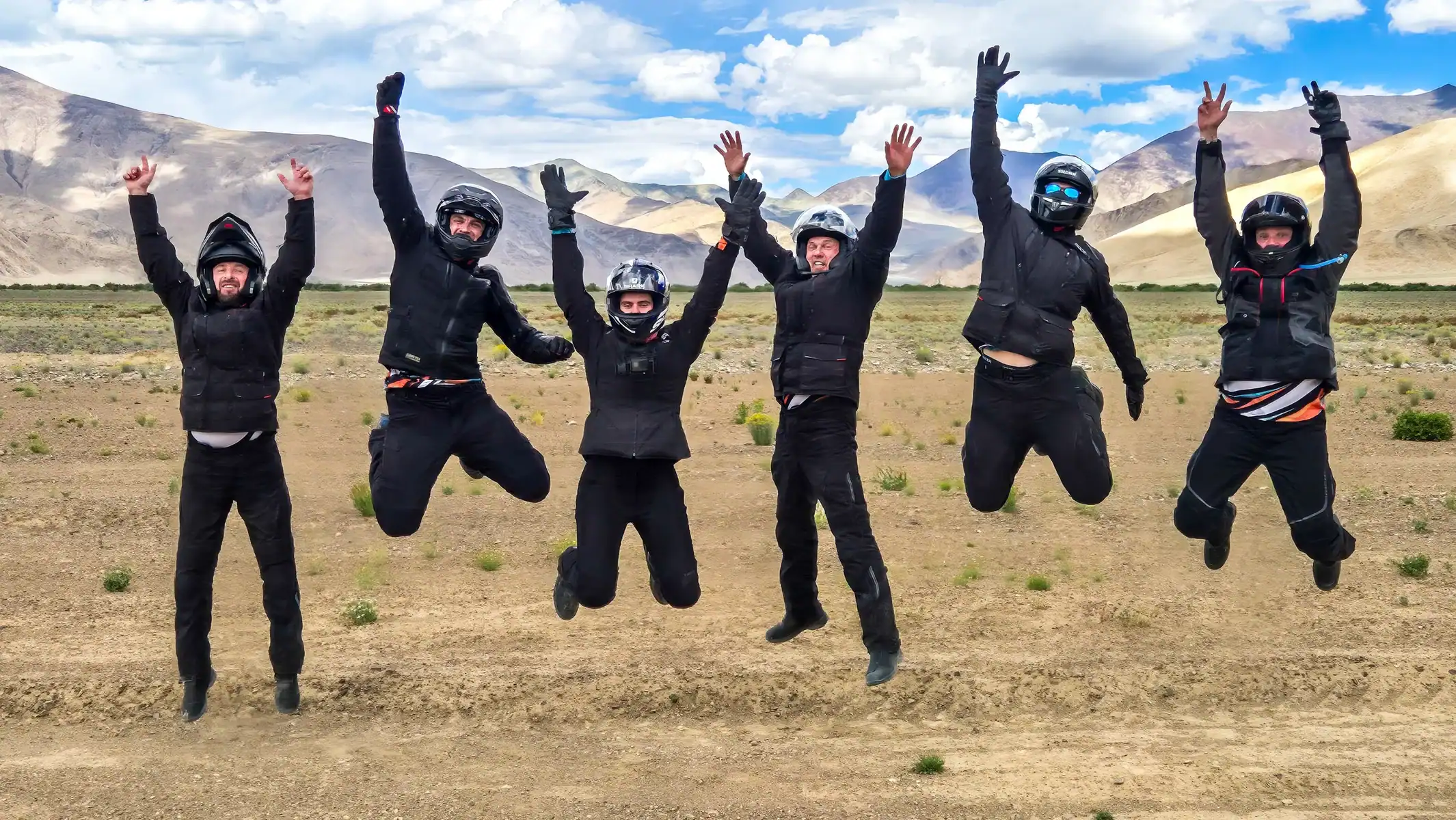 guided-motorcycle-tour-india-group-jump-mountain-22