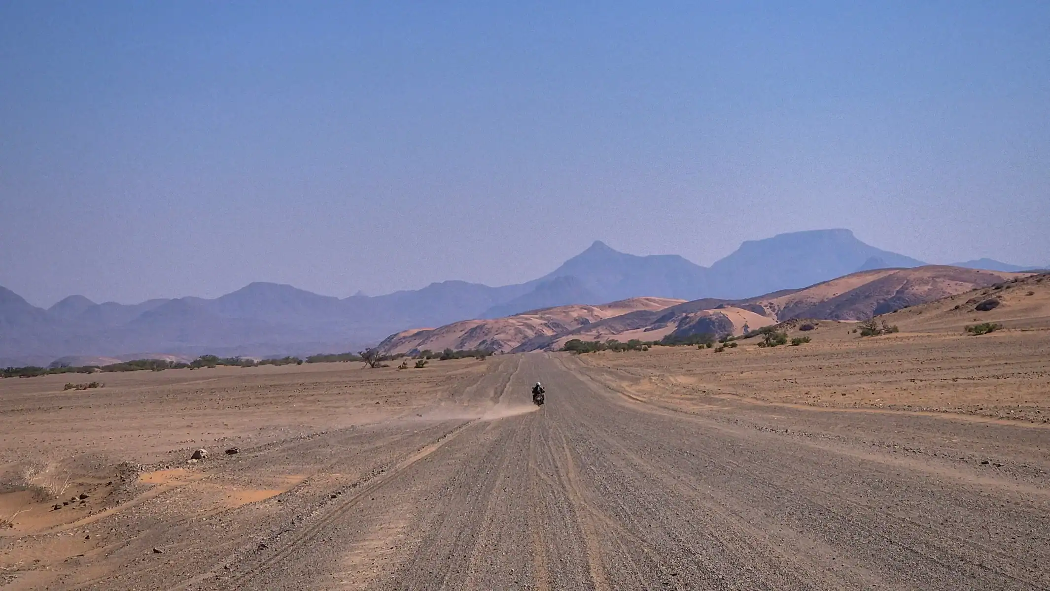 namibia-desert-motorcycle-tour-sossusvlei-salt-pan-13