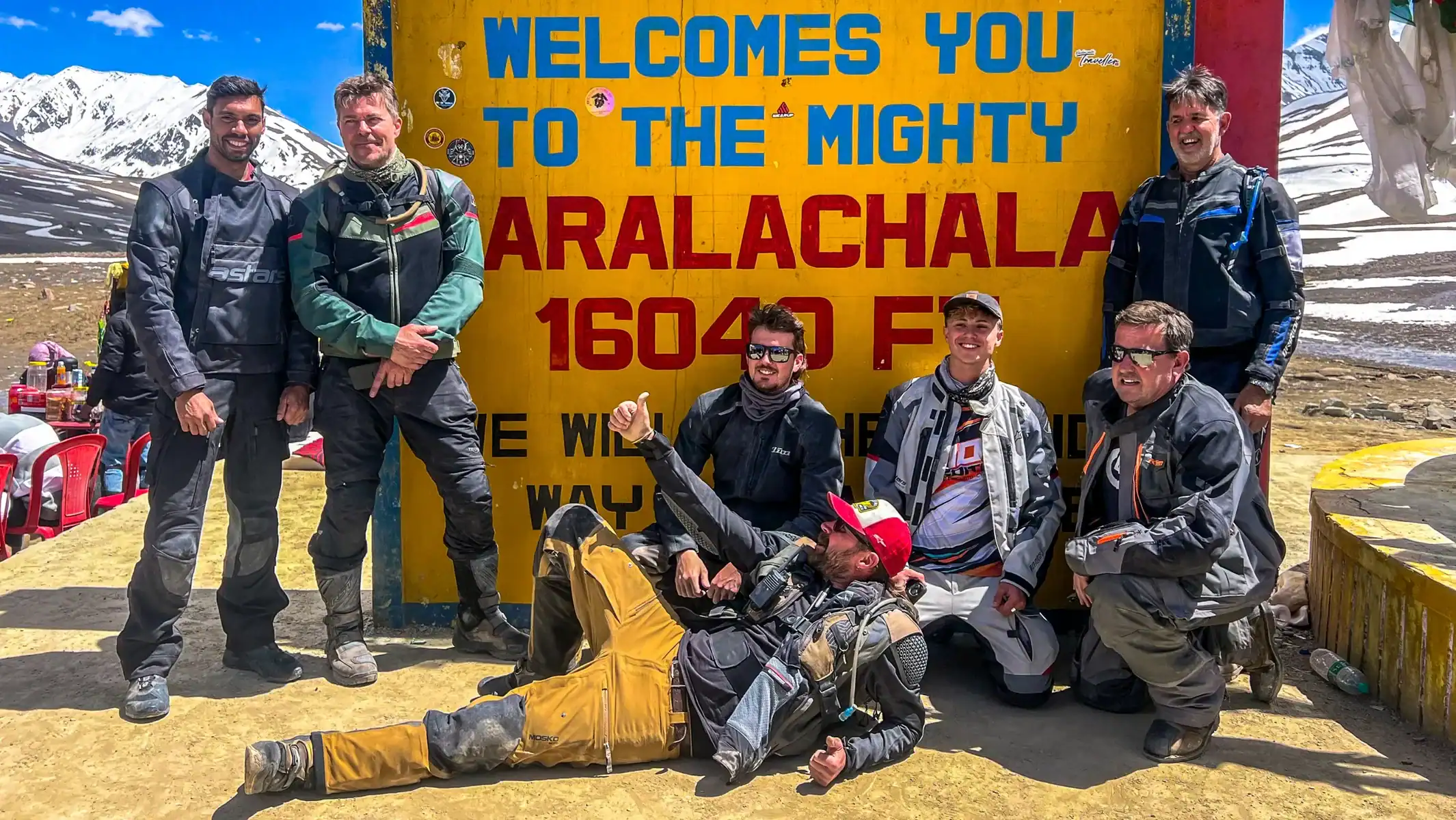 royal-enfield-motorcycle-tour-himalayas-baralacha-la-pass-sign-08