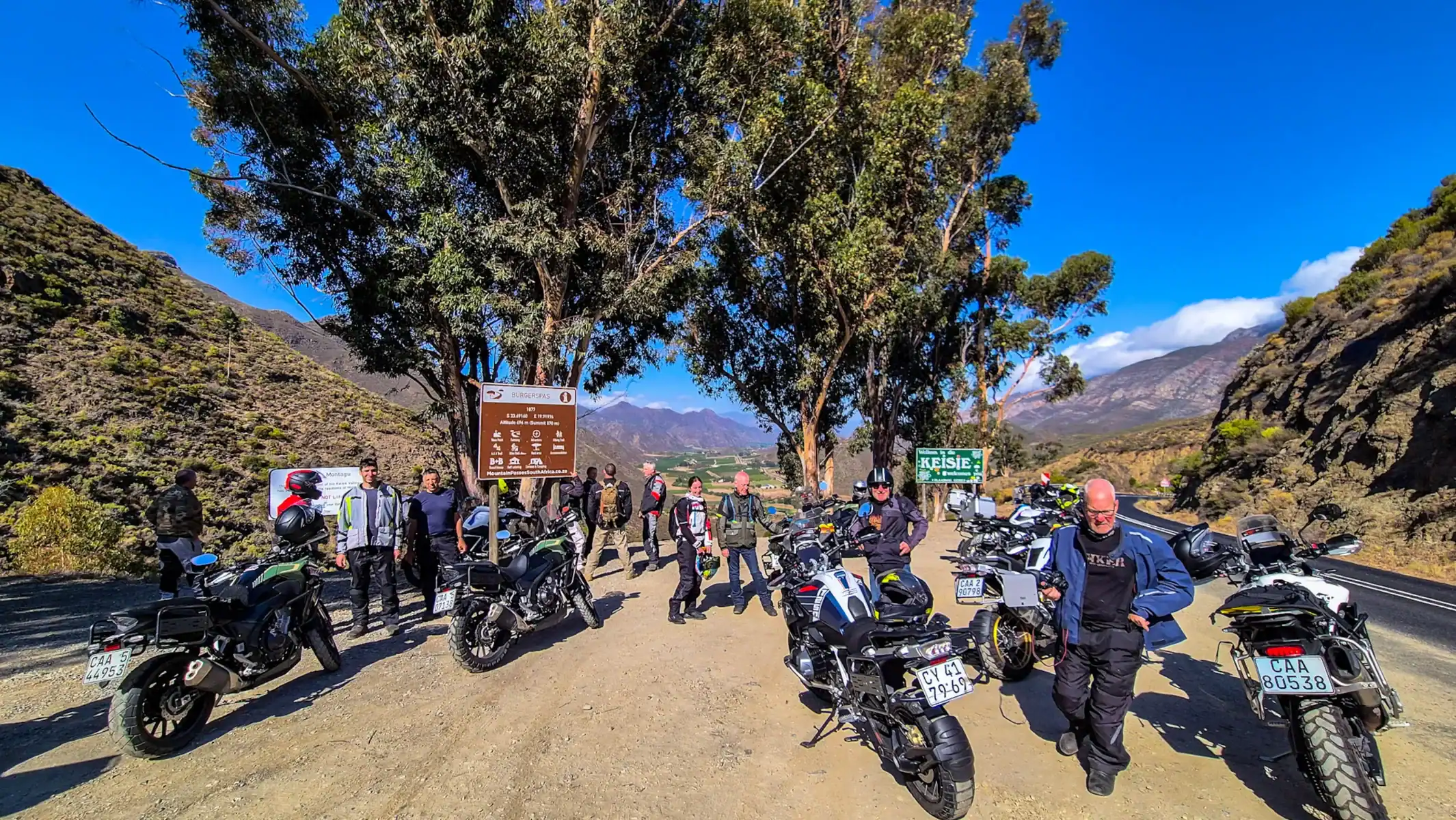 garden-route-motorcycle-tours-group-bike-lineup-23
