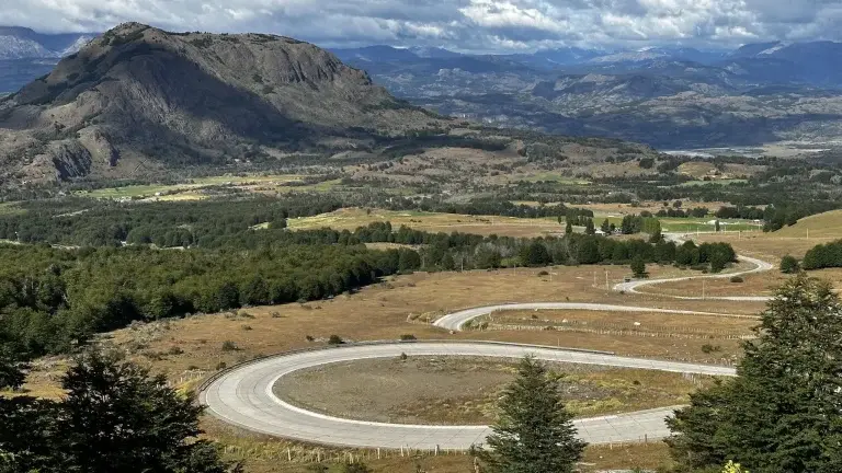 Patagonia-motorcycle-tour-13 – Motorcycling in Patagonia is an adventure in its purest form: forget busy