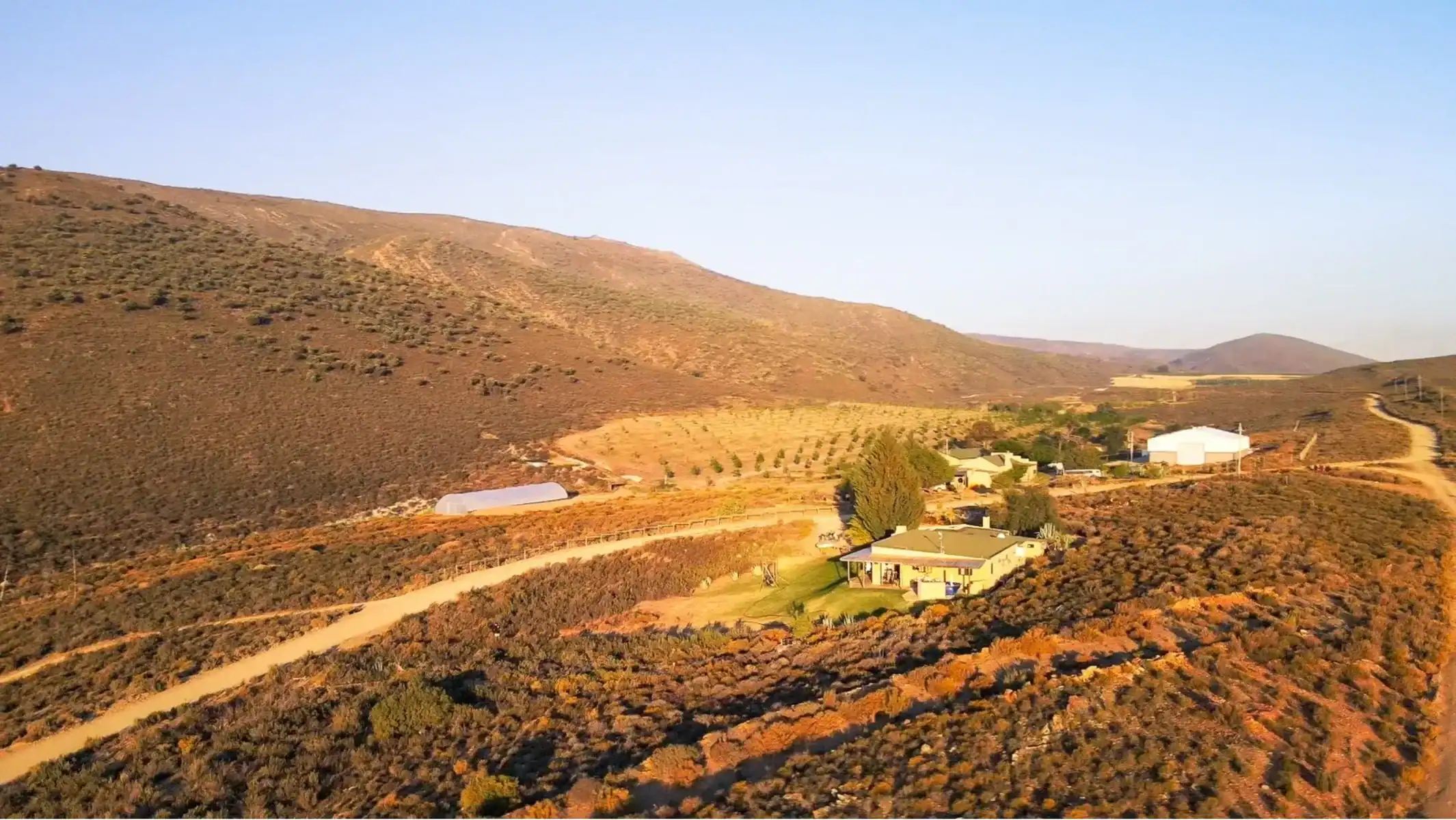 south-africa-motorcycle-safari-tour-rural-landscape-valley-15