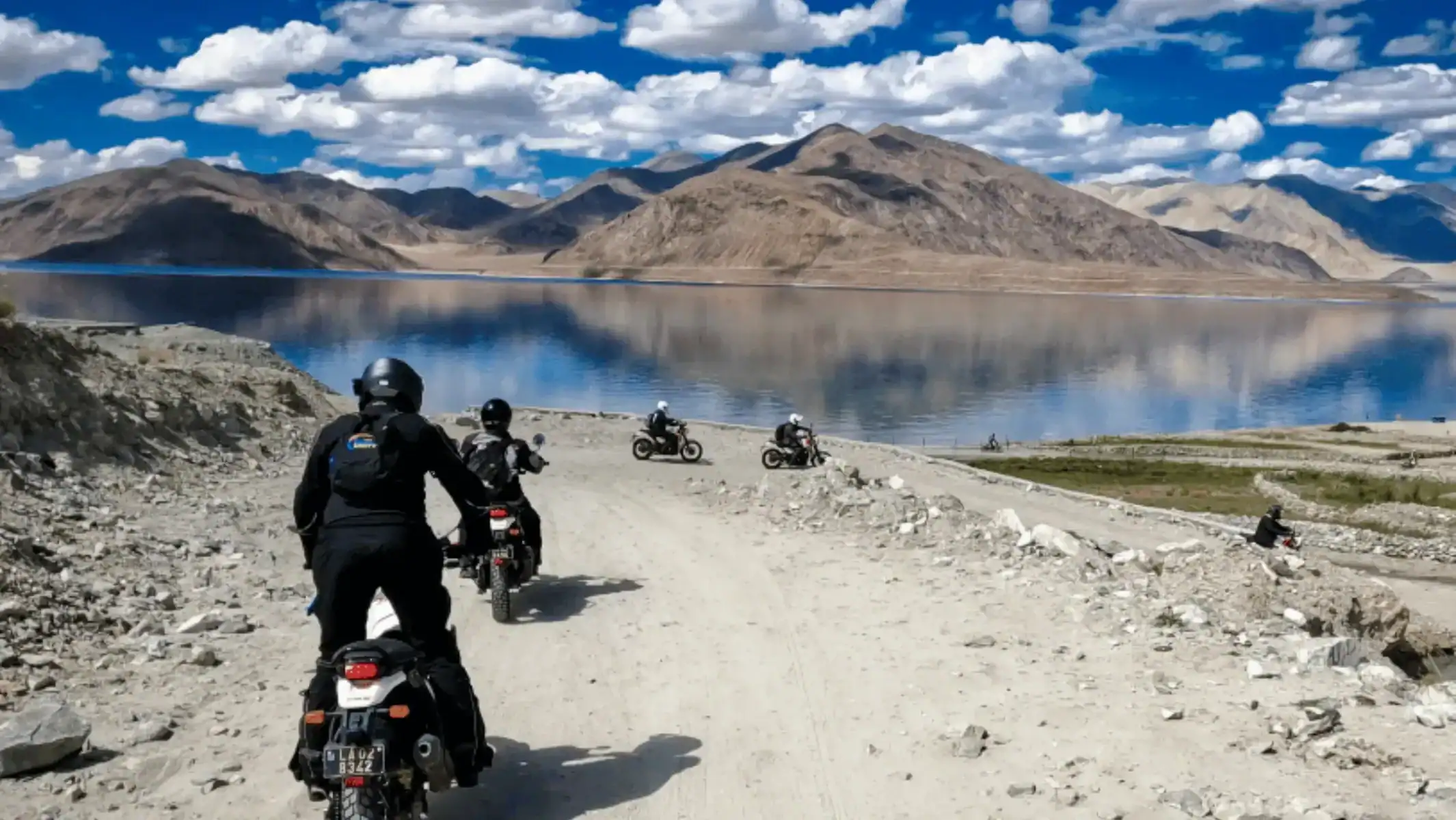 best-motorcycle-tour-himalayas-lake-riding-track-05