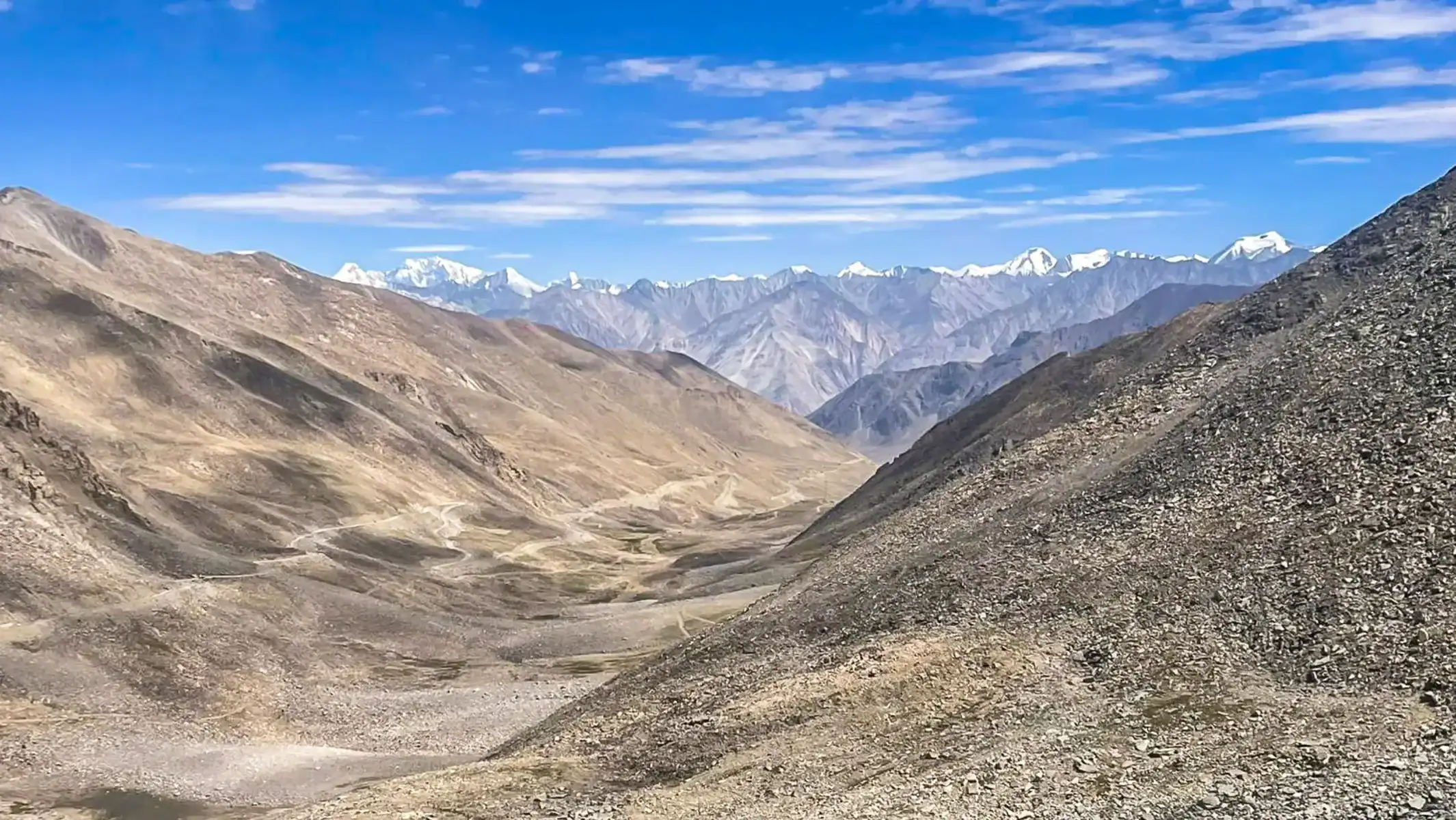 best-motorcycle-tour-himalayas-mountain-valley-landscape-01