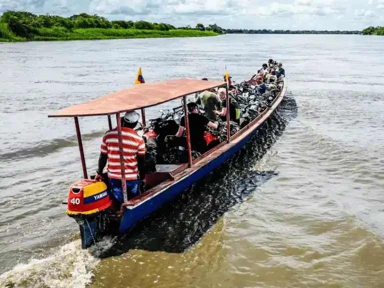 Colombia Crossing the Magdalena River – A trip to Colombia - A brand new route on the Honda (Uncategorized)