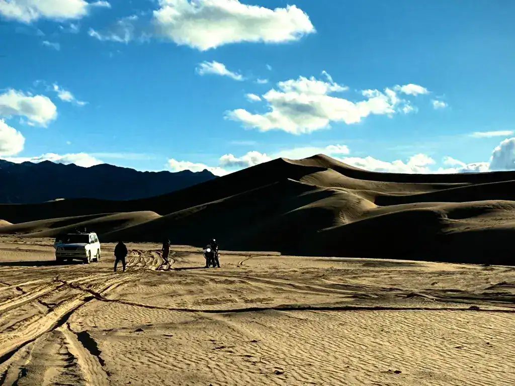 Day 4 Eagle Valley – Gobi Curvan _ Sand Dunes